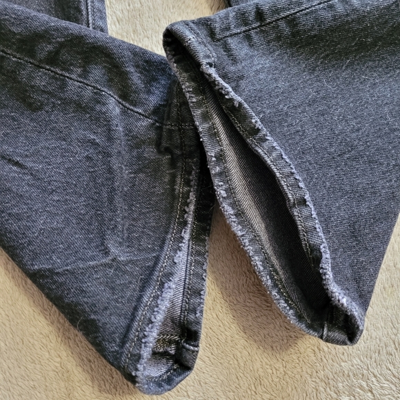 Levi's Ribcage Straight Feelin' Cagey Black size 27 - Picture 10 of 16